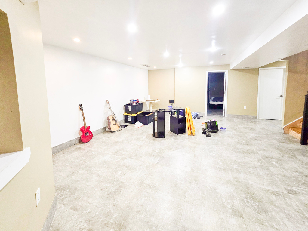 277 Halsey Street - Photo 18