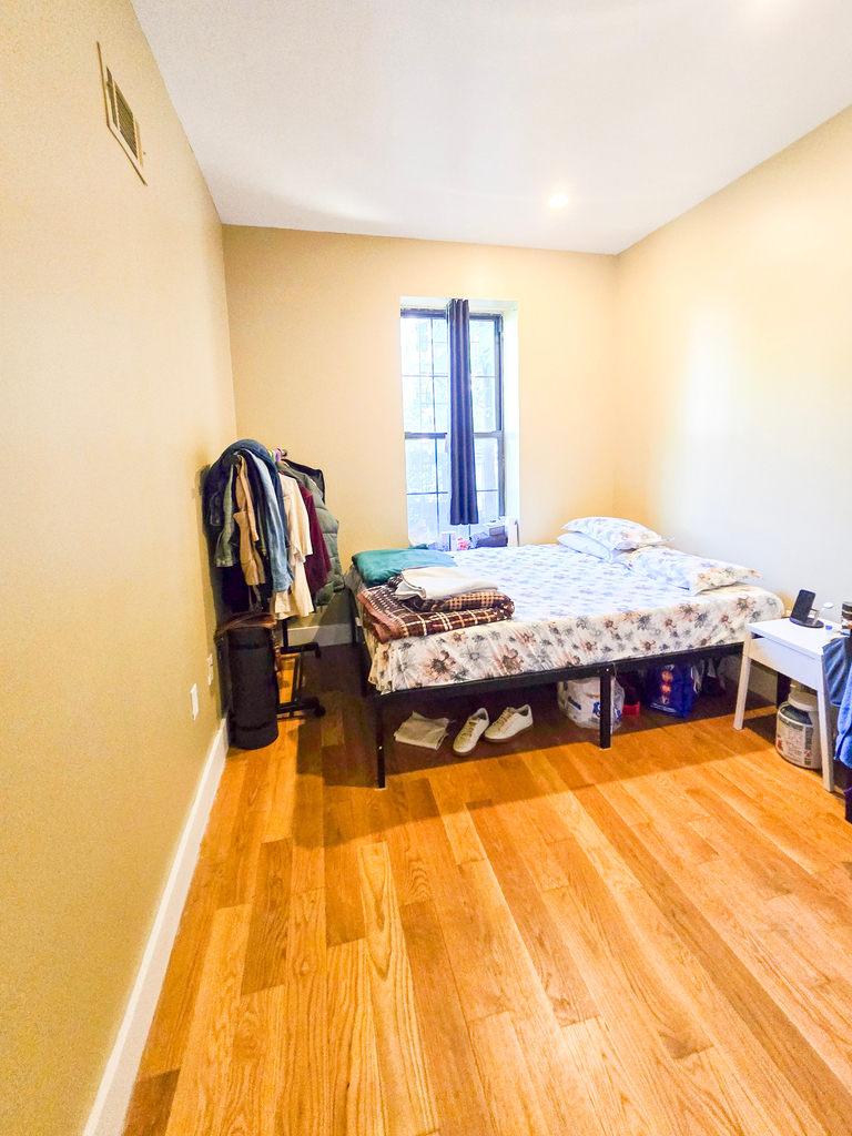 277 Halsey Street - Photo 10
