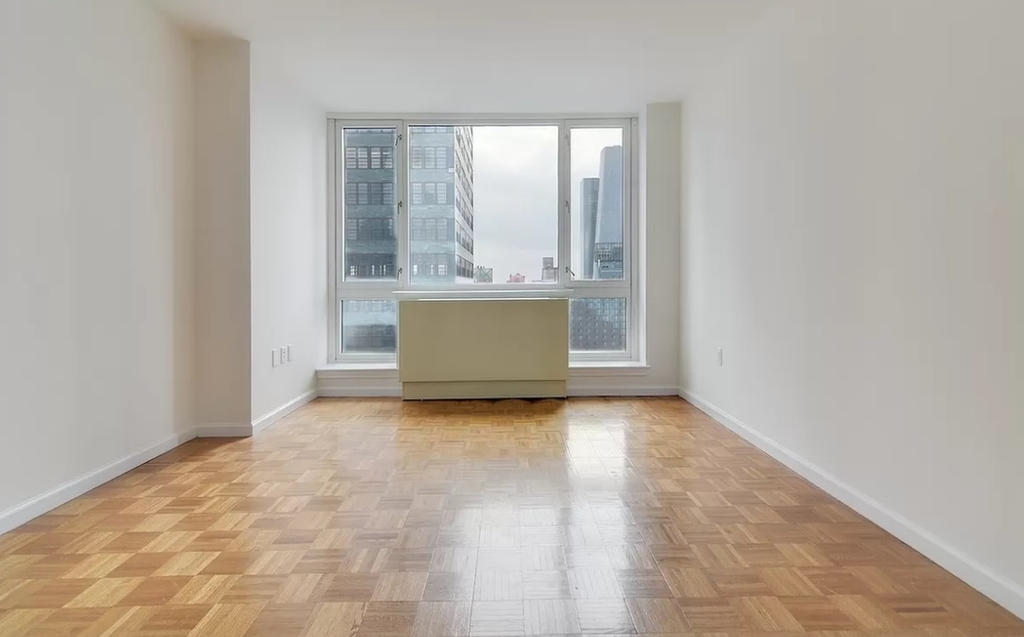 West 43rd Street & 9th Avenue - Photo 3
