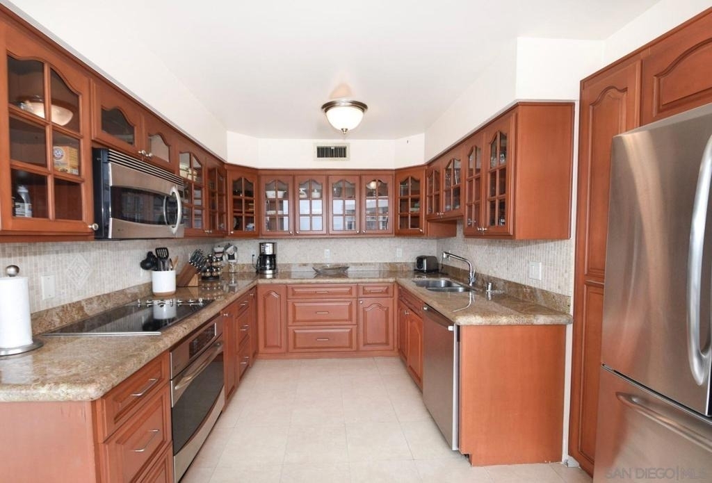 1760 Avenida Del Mundo - Photo 5