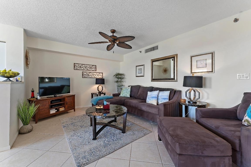 275 Palm Avenue - Photo 3