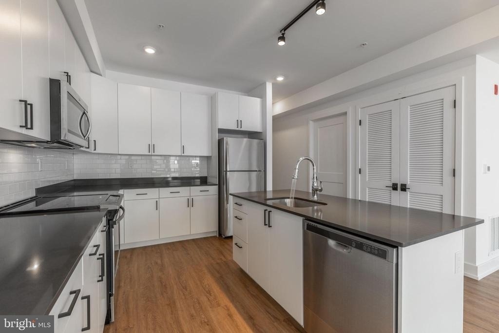 1519 Ridge Avenue - Photo 26