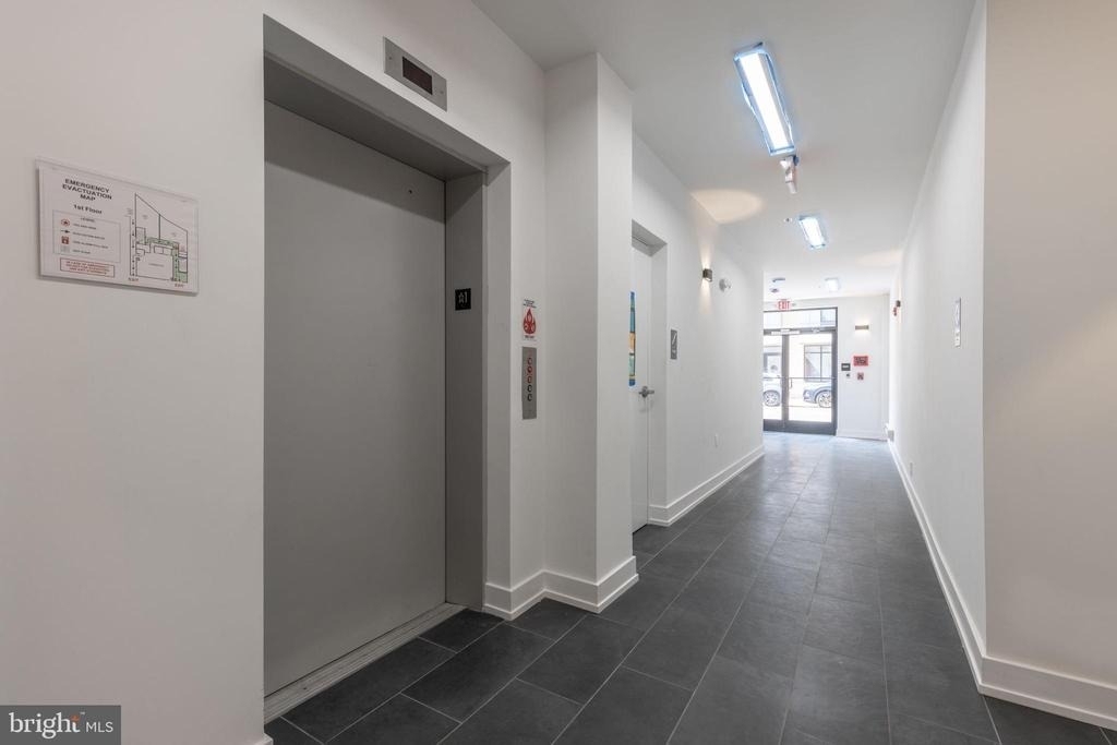 1519 Ridge Avenue - Photo 35