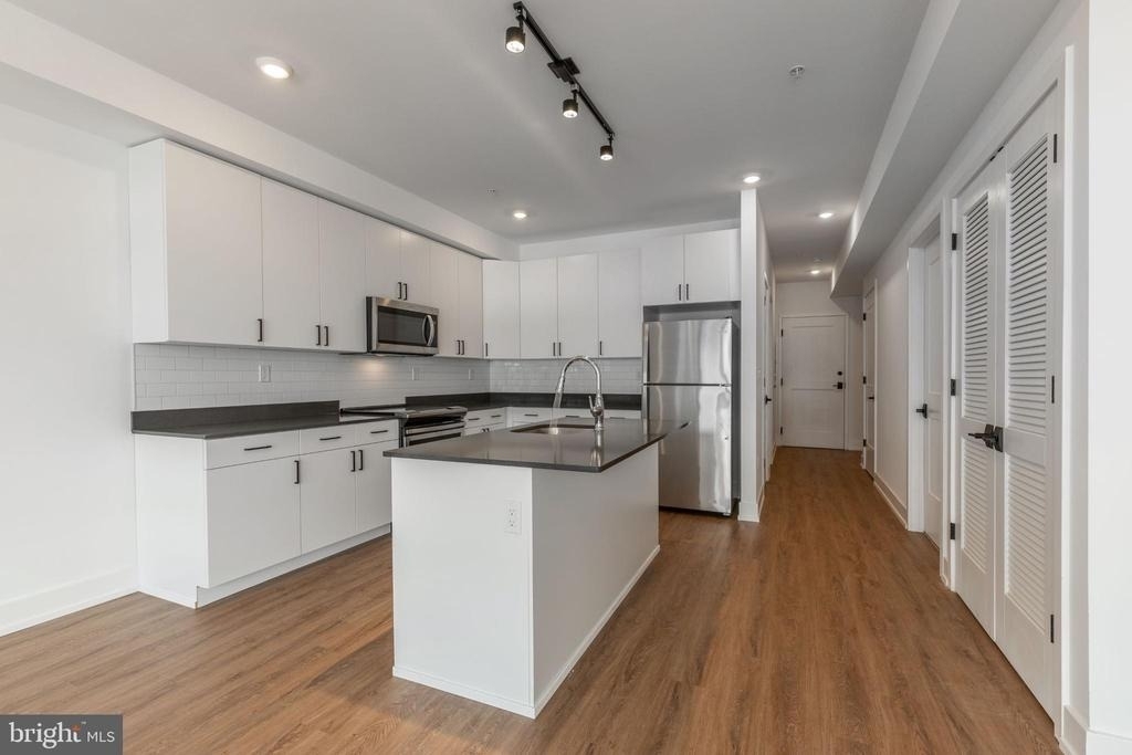 1519 Ridge Avenue - Photo 29