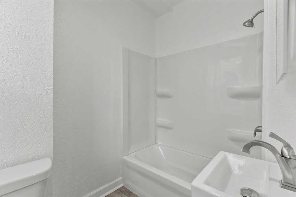 185 N Entrance Avenue - Photo 9