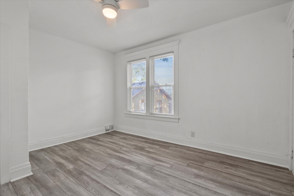185 N Entrance Avenue - Photo 11