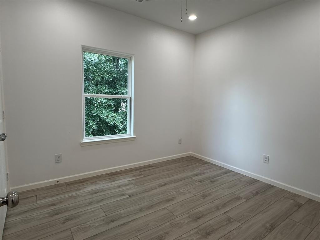 7914 Laura Koppe Road - Photo 4