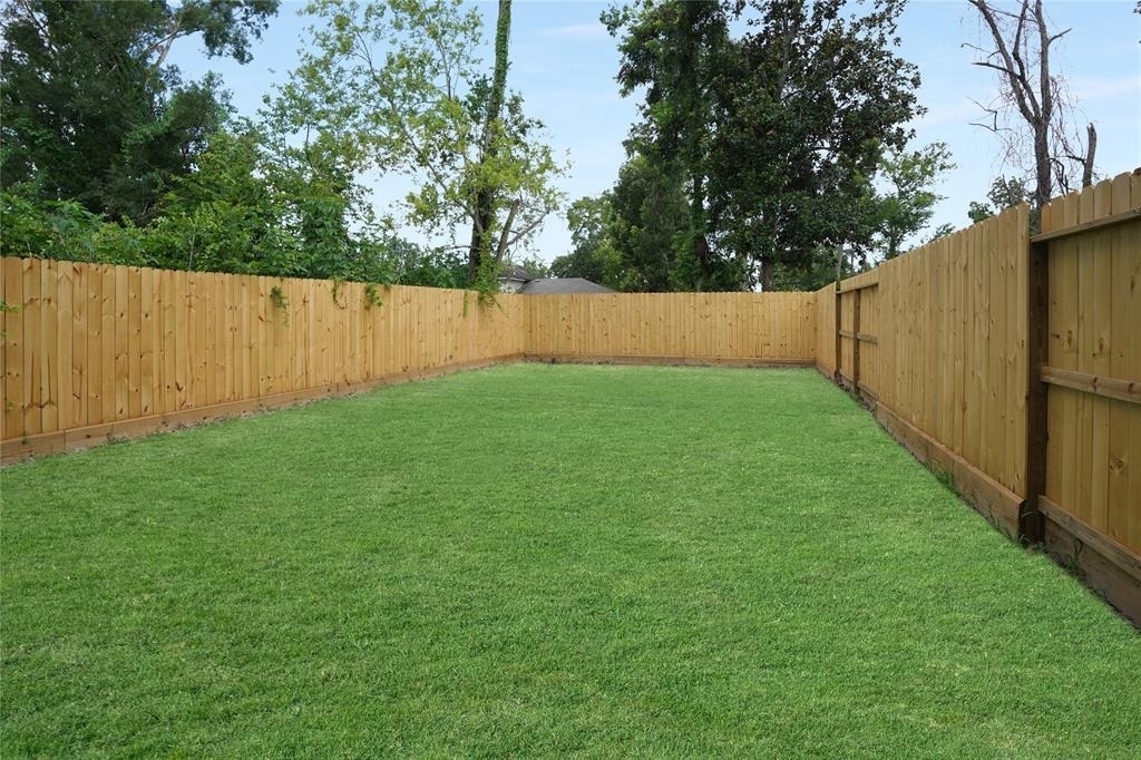 7914 Laura Koppe Road - Photo 13
