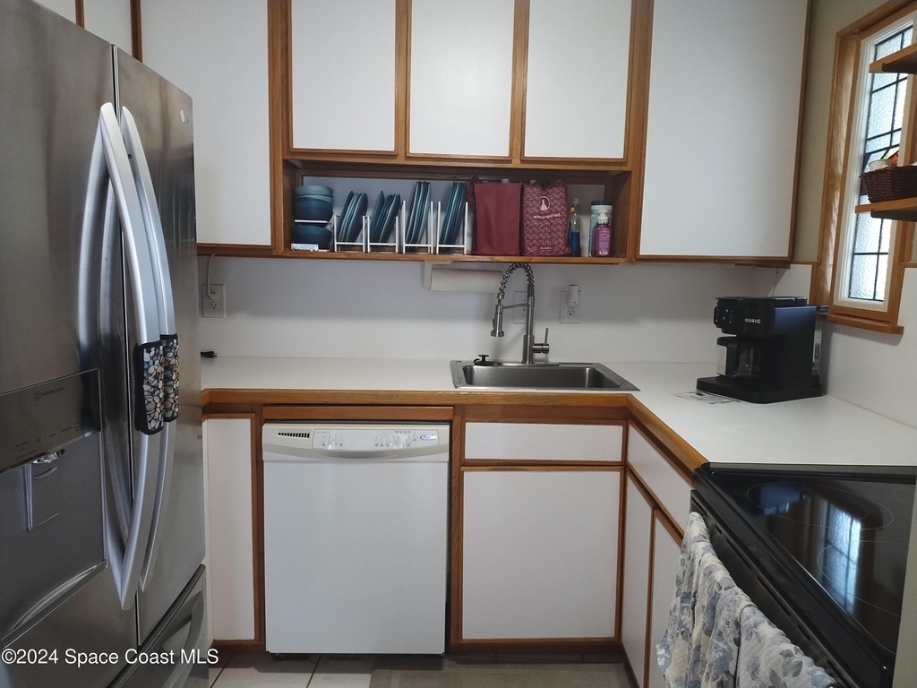 4000 Ocean Beach Boulevard - Photo 6