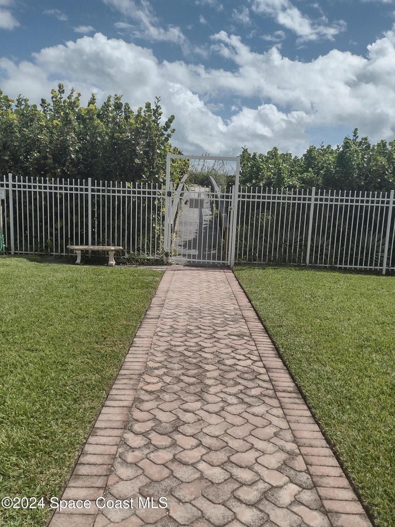 4000 Ocean Beach Boulevard - Photo 37