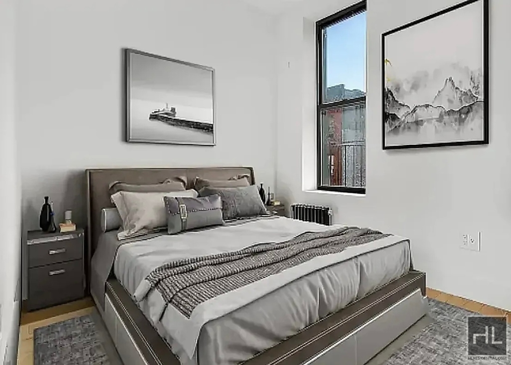 East 35 Street - Photo 3