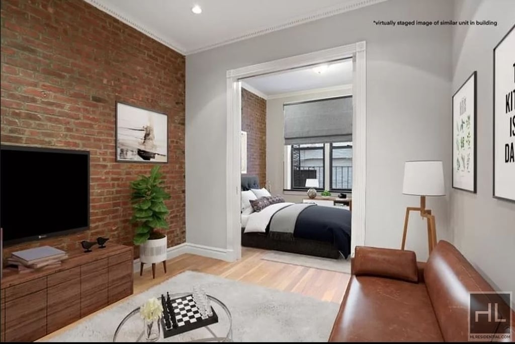 East 25 Street - Photo 13