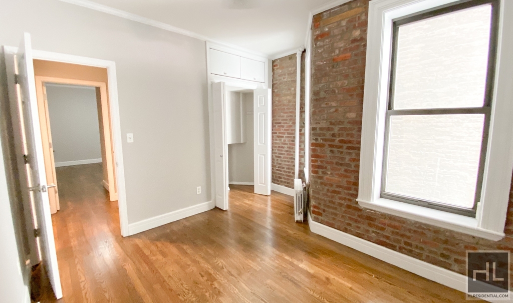 East 18th Street - Photo 2