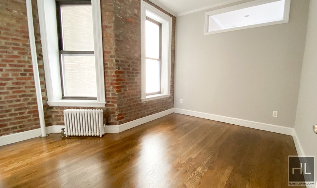 East 18th Street - Photo 3