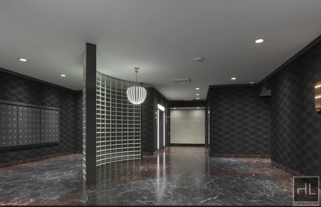 East 37th Street - Photo 12