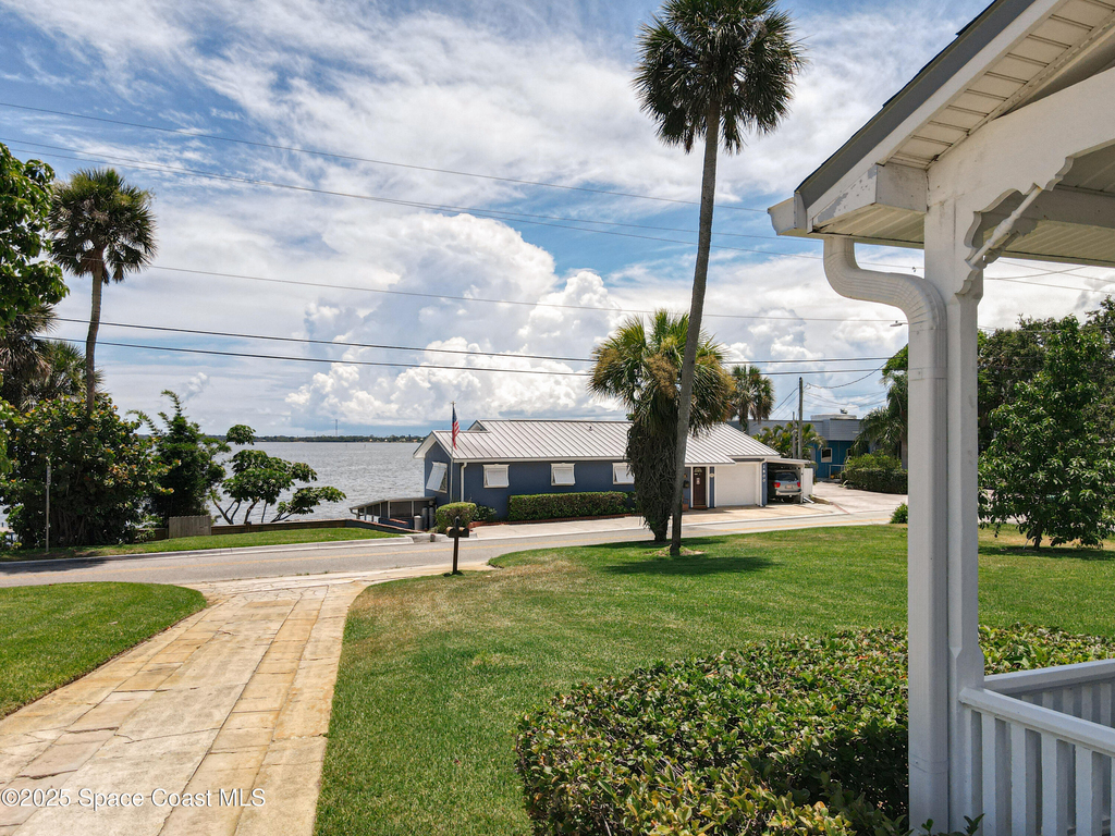 2811 Indian River Drive - Photo 32