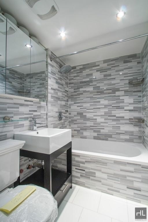 East 26th Street - Photo 16