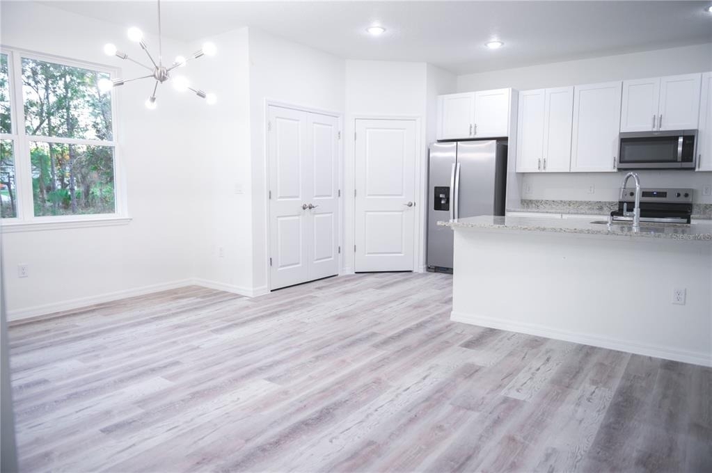 10034 N Darwin Way - Photo 5