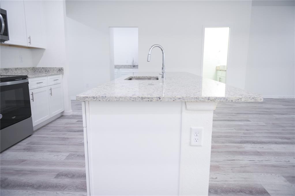 10034 N Darwin Way - Photo 16