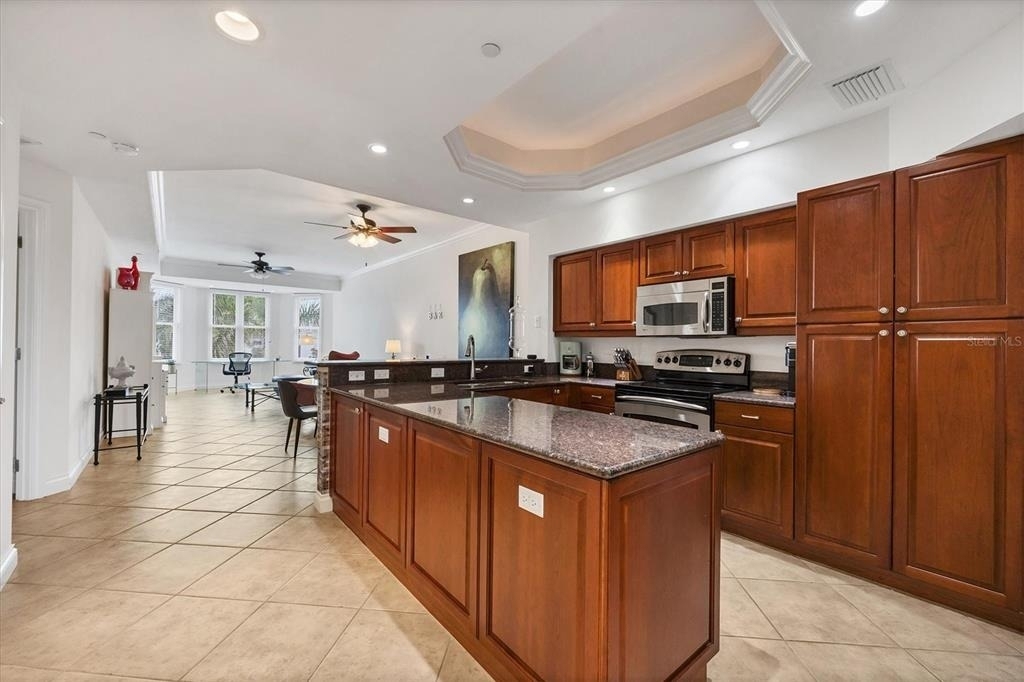 8111 Lakewood Main Street - Photo 8