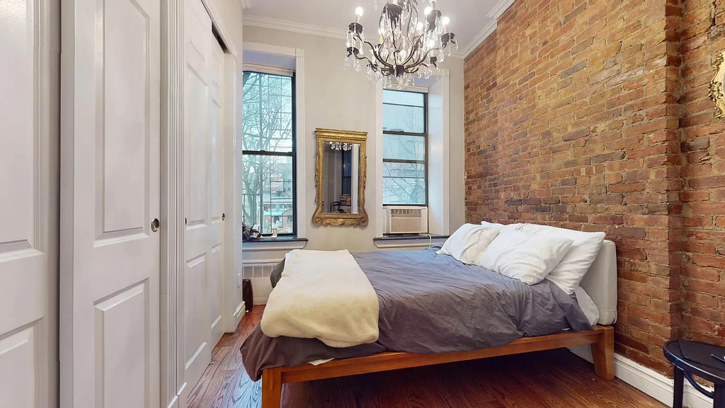 246 Mott Street - Photo 0