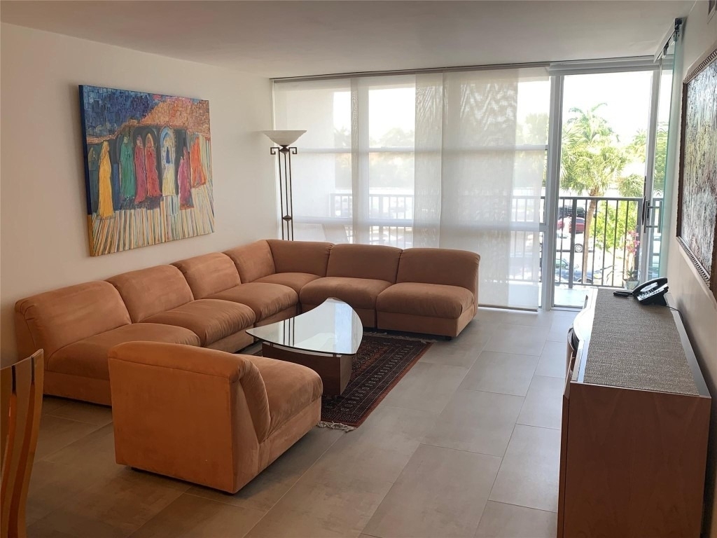 1000 Parkview Drive - Photo 9