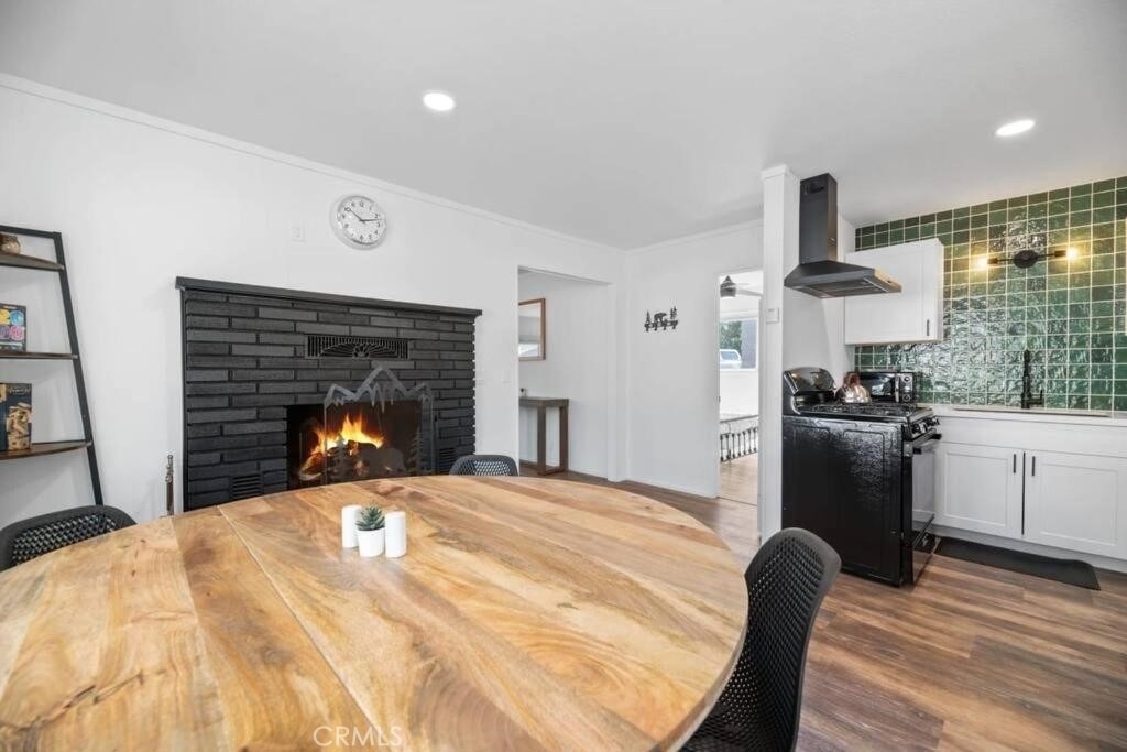 560 Edgemoor - Photo 8
