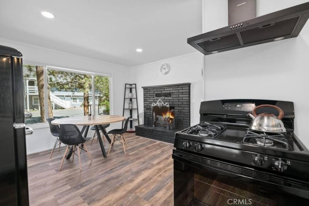 560 Edgemoor - Photo 7