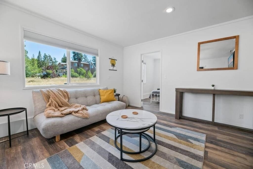 560 Edgemoor - Photo 3