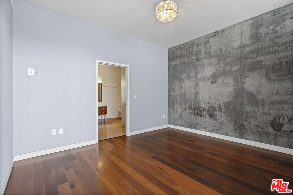 1100 S Hope Street - Photo 31