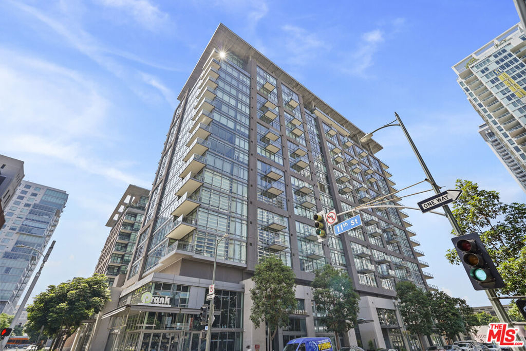 1100 S Hope Street - Photo 46