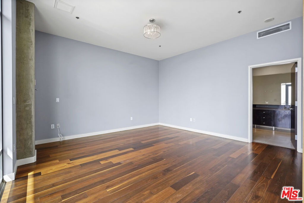 1100 S Hope Street - Photo 25
