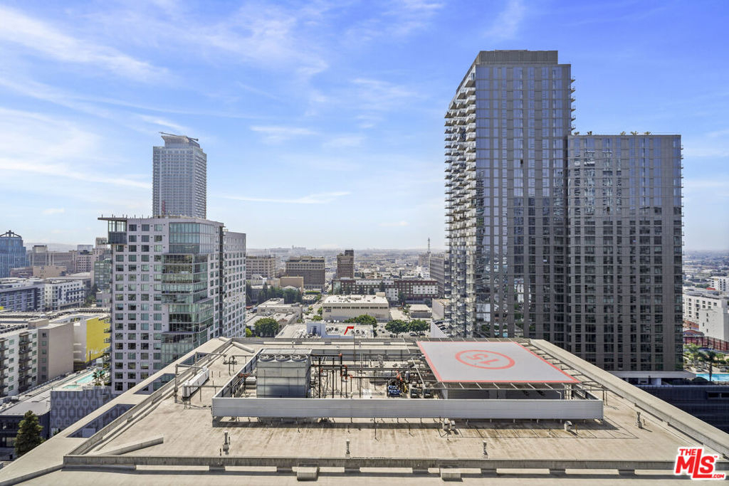 1100 S Hope Street - Photo 18