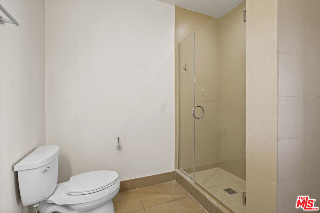1100 S Hope Street - Photo 37