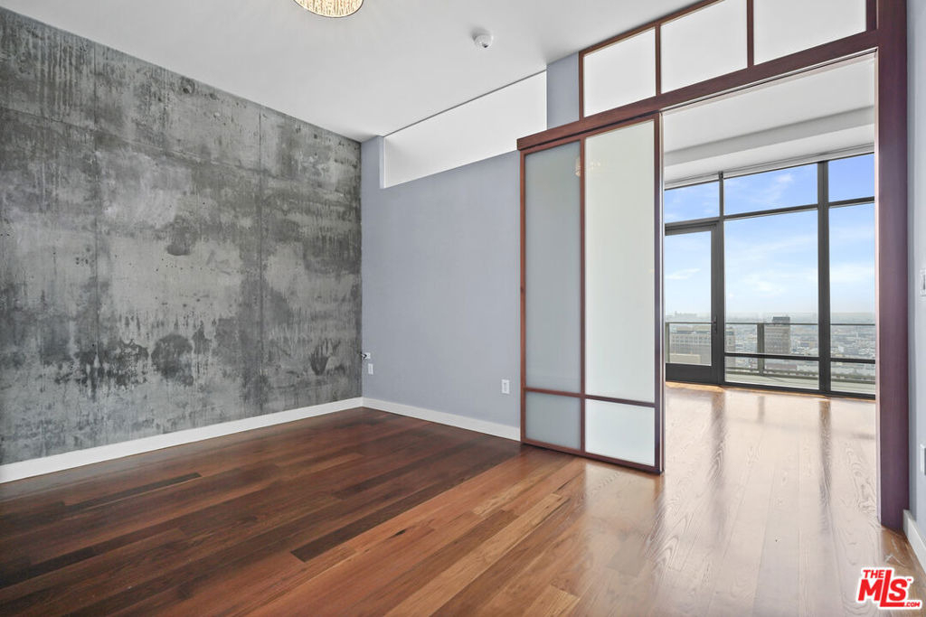 1100 S Hope Street - Photo 29
