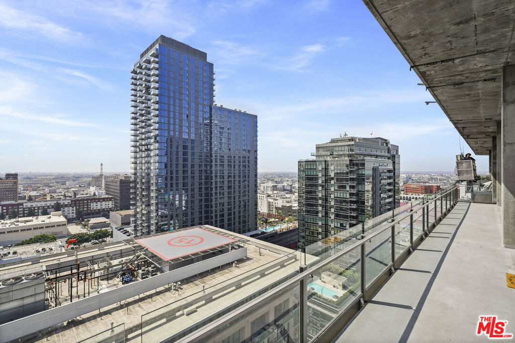 1100 S Hope Street - Photo 20