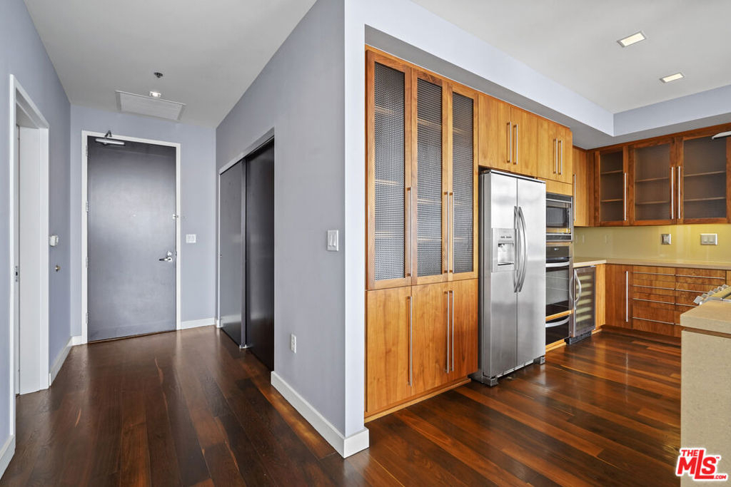 1100 S Hope Street - Photo 11