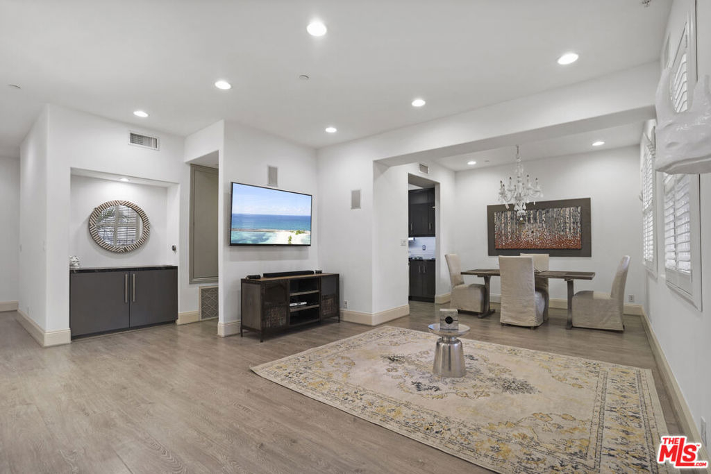 16123 W Sunset Boulevard - Photo 6