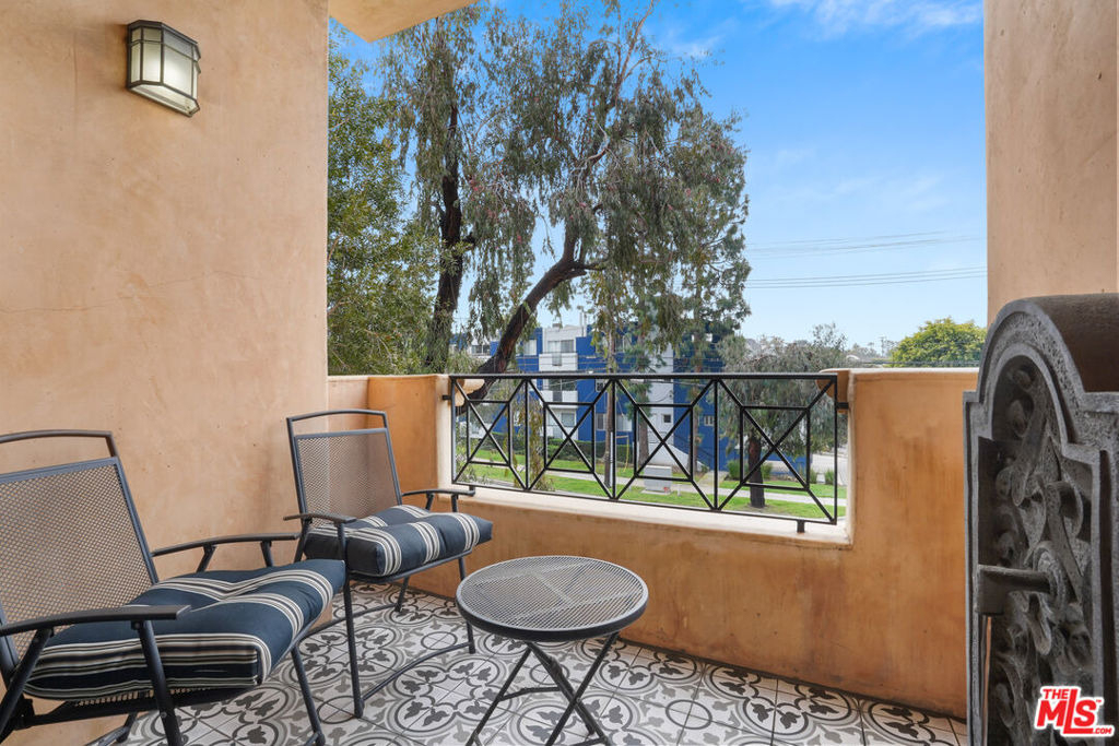 16123 W Sunset Boulevard - Photo 20