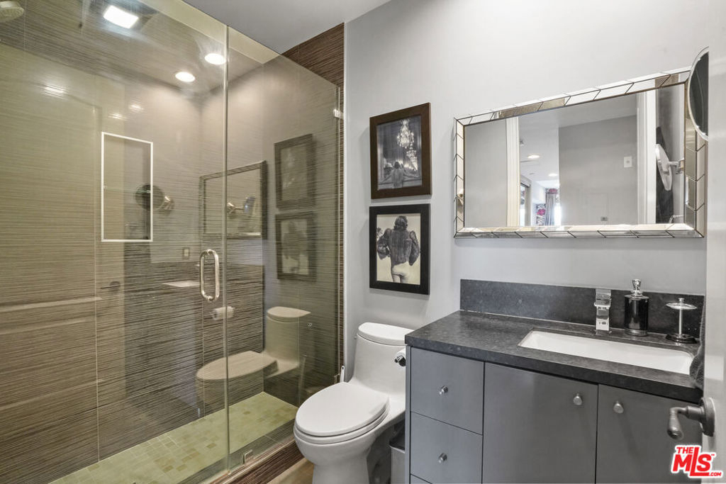 16123 W Sunset Boulevard - Photo 23