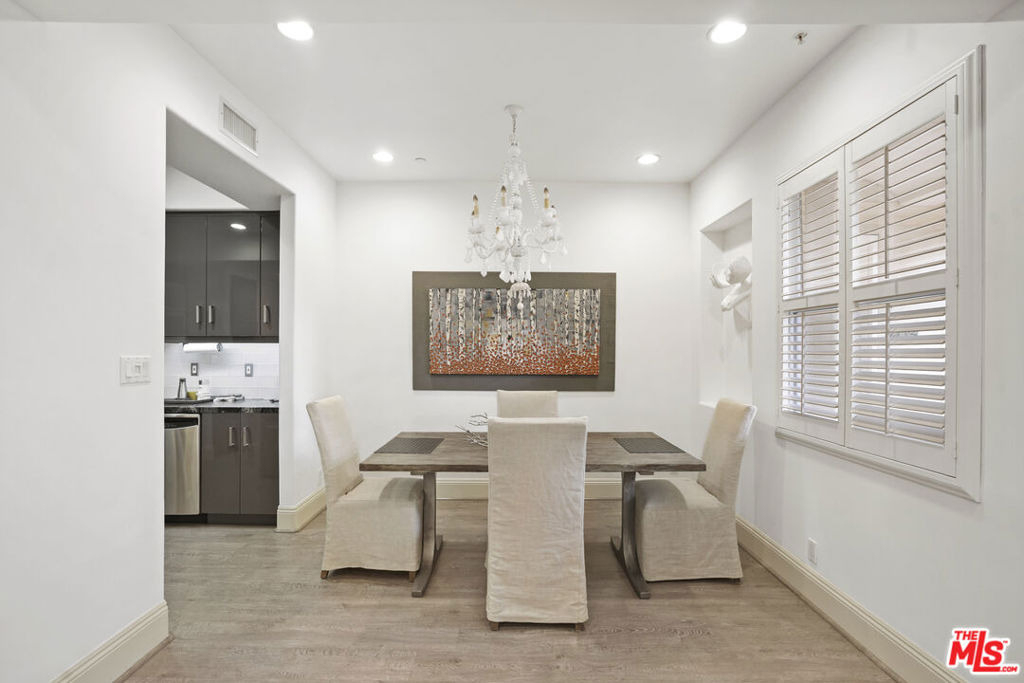 16123 W Sunset Boulevard - Photo 10