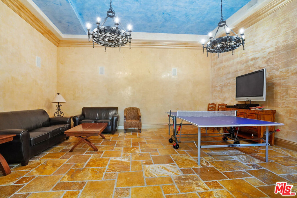 16123 W Sunset Boulevard - Photo 27
