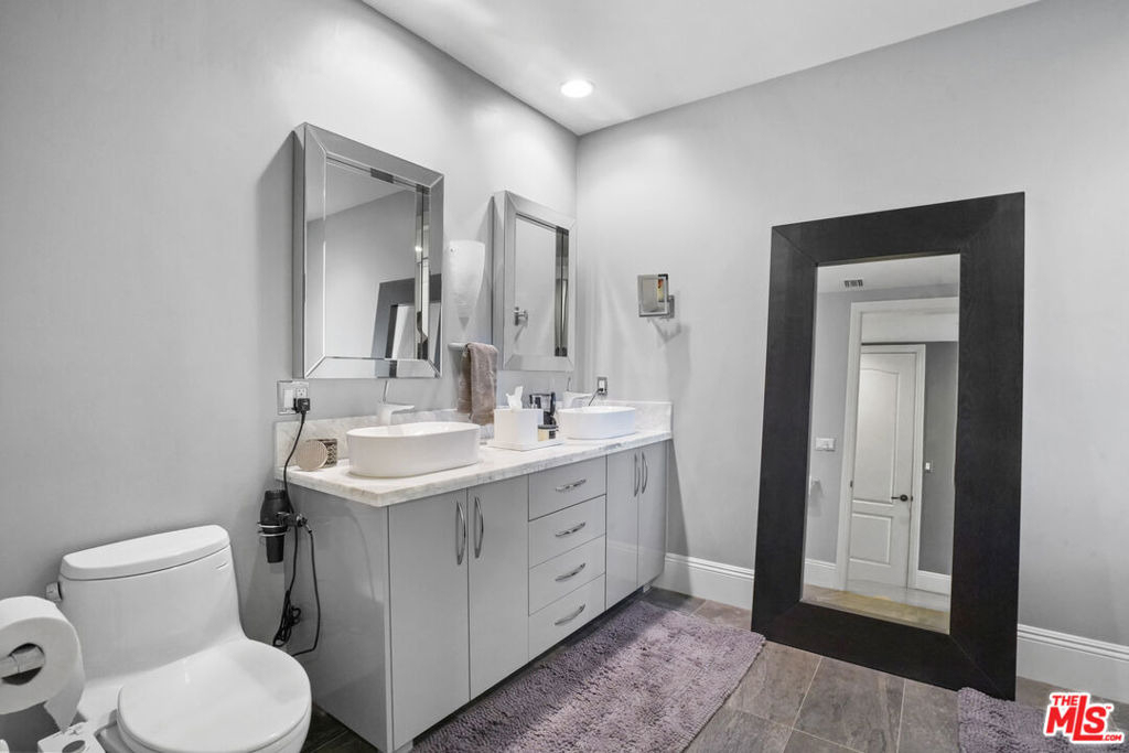 16123 W Sunset Boulevard - Photo 16