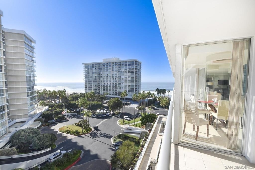 1810 Avenida Del Mundo - Photo 9