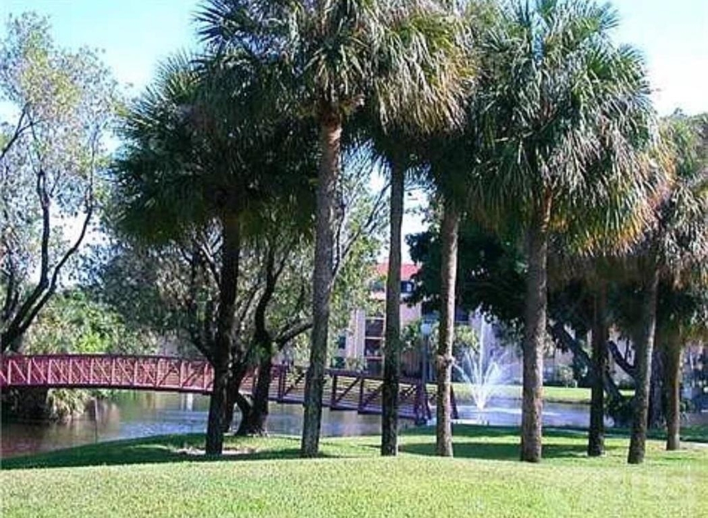 950 Egret Circle - Photo 1