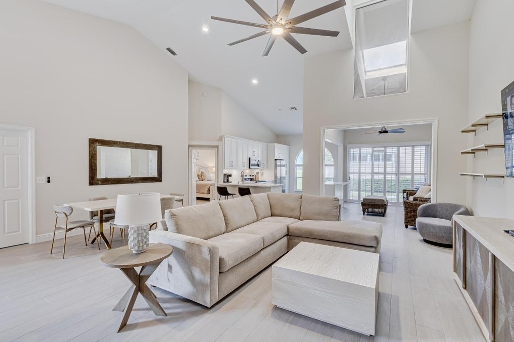 802 Sabal Palm Lane - Photo 4