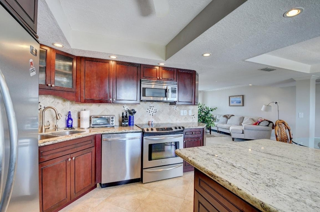 1 Harbourside Drive - Photo 11