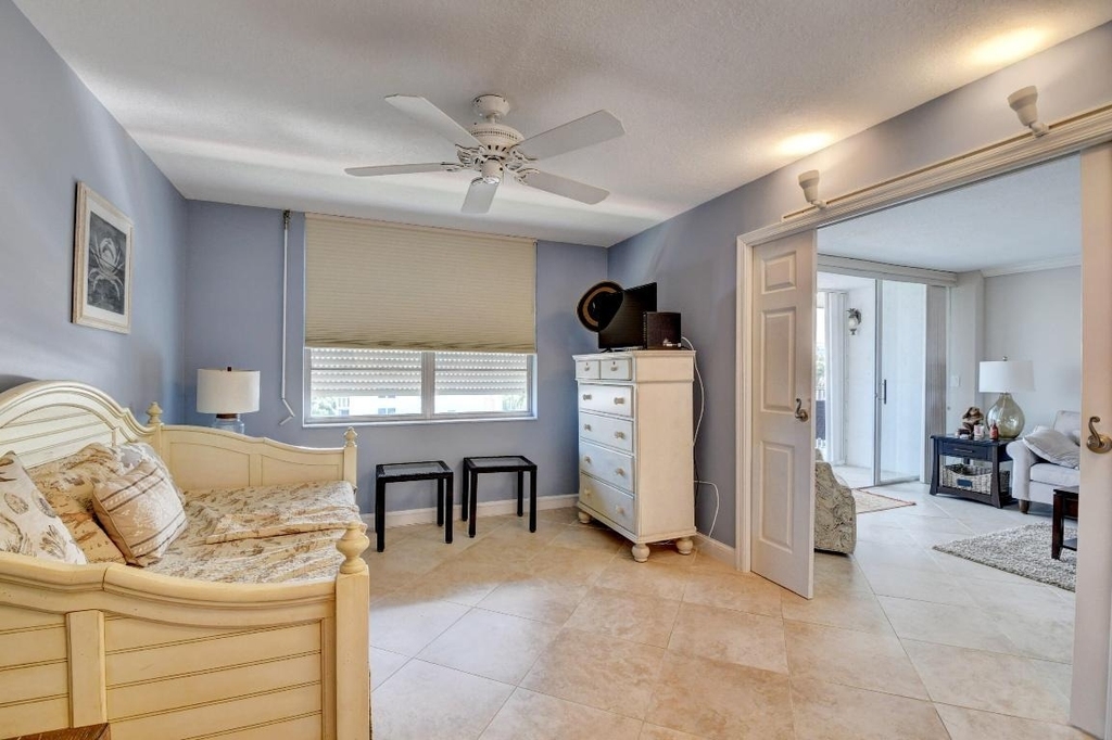 1 Harbourside Drive - Photo 16
