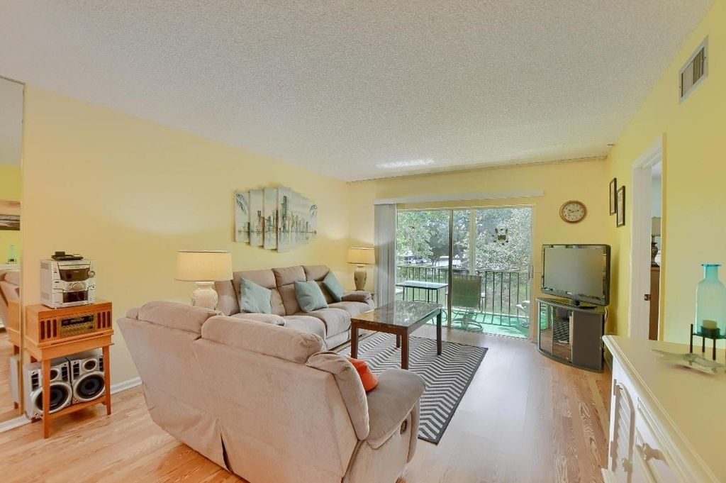 9826 Marina Boulevard - Photo 6