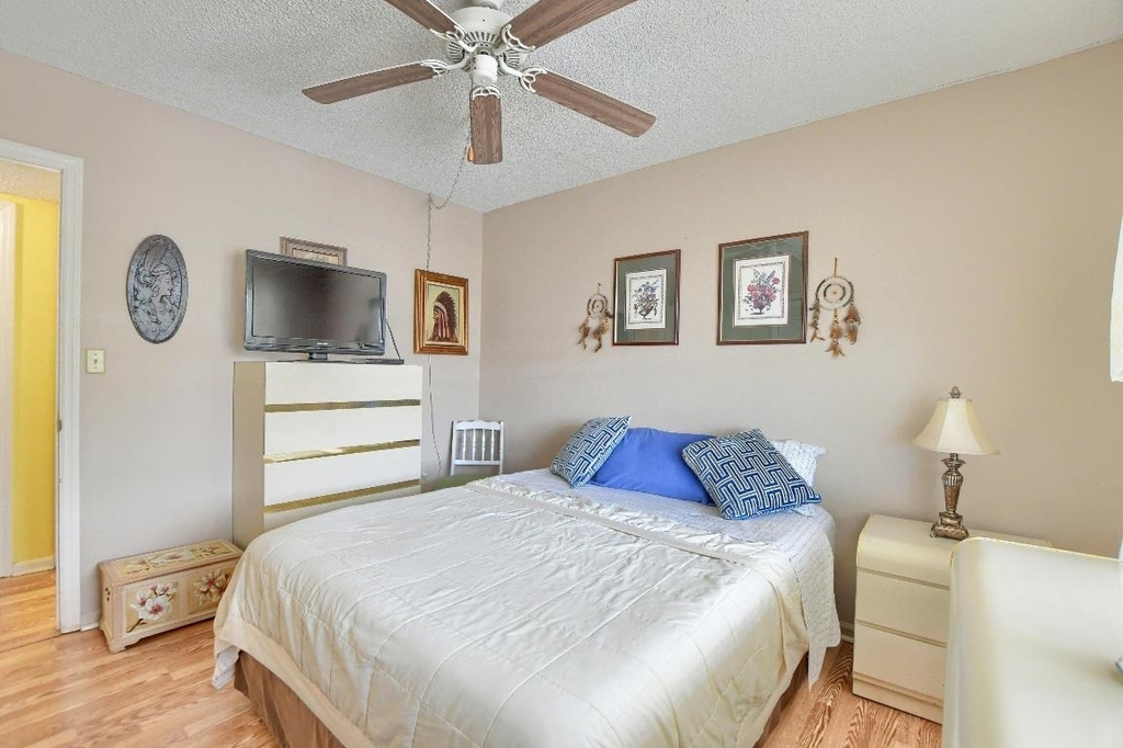 9826 Marina Boulevard - Photo 12